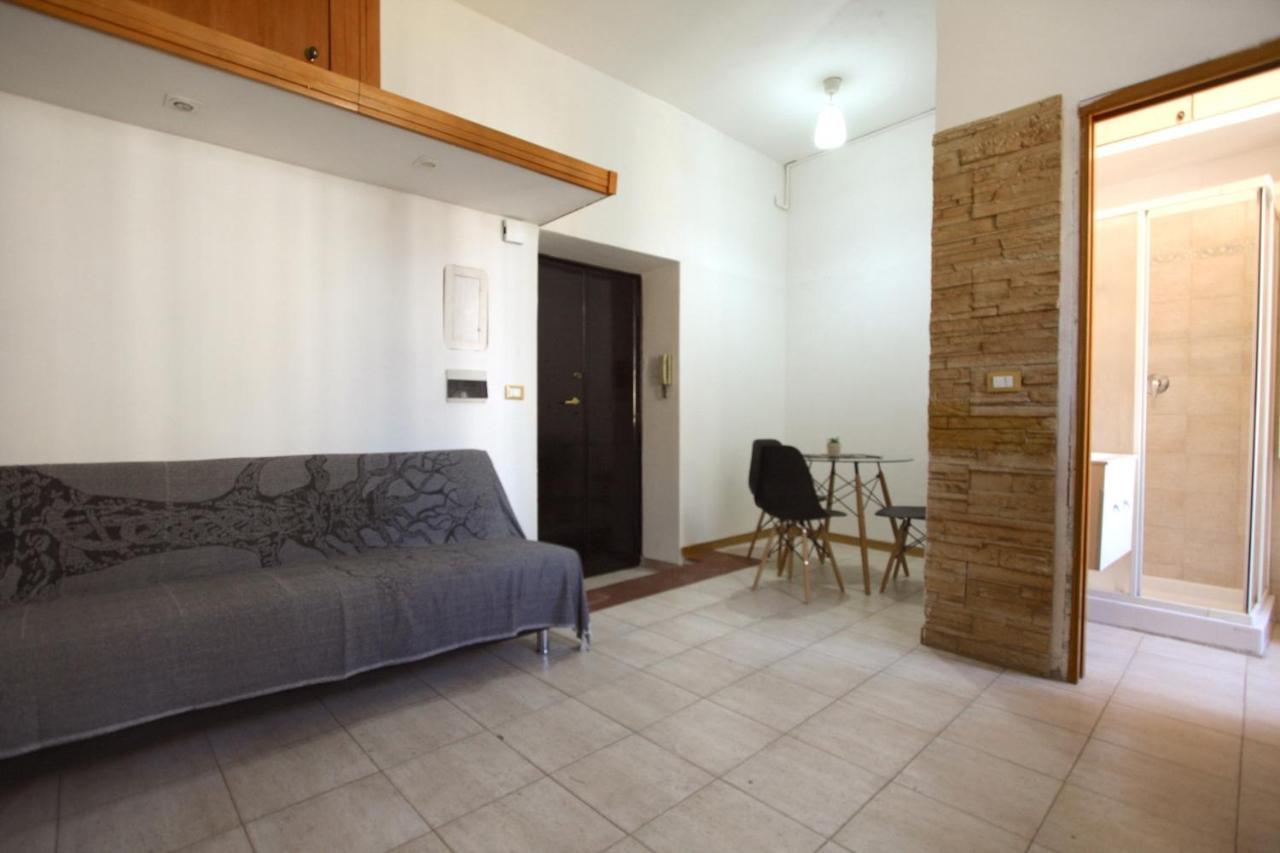 Апартаменты San Giovanni Holiday House Рим Экстерьер фото